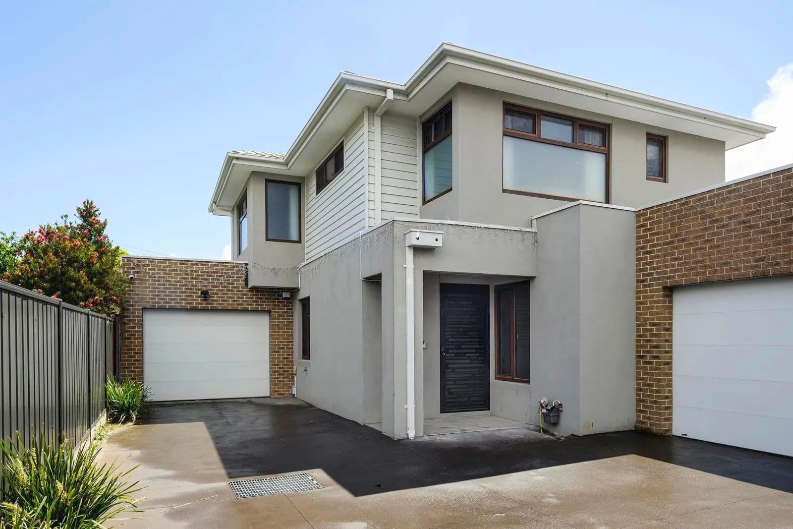2/69 Boldrewood Parade, Reservoir VIC 3073, Reservoir - Image 1