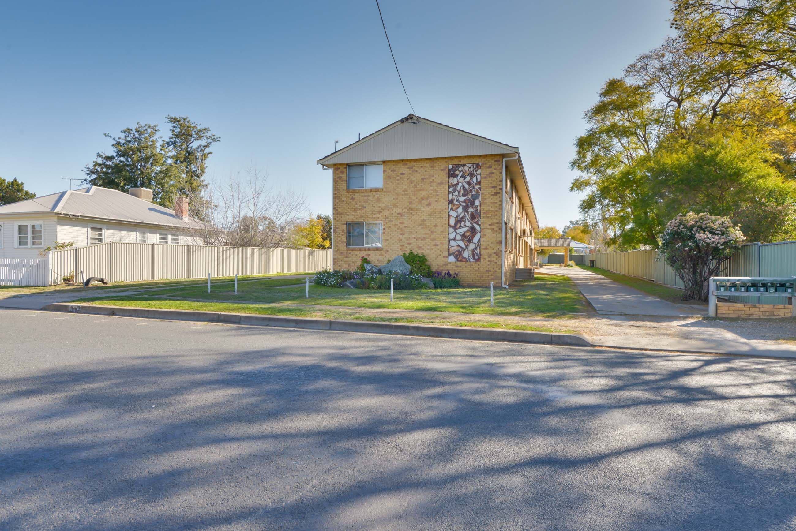 2 Edward Street, Tamworth NSW 2340, Tamworth - Image 1