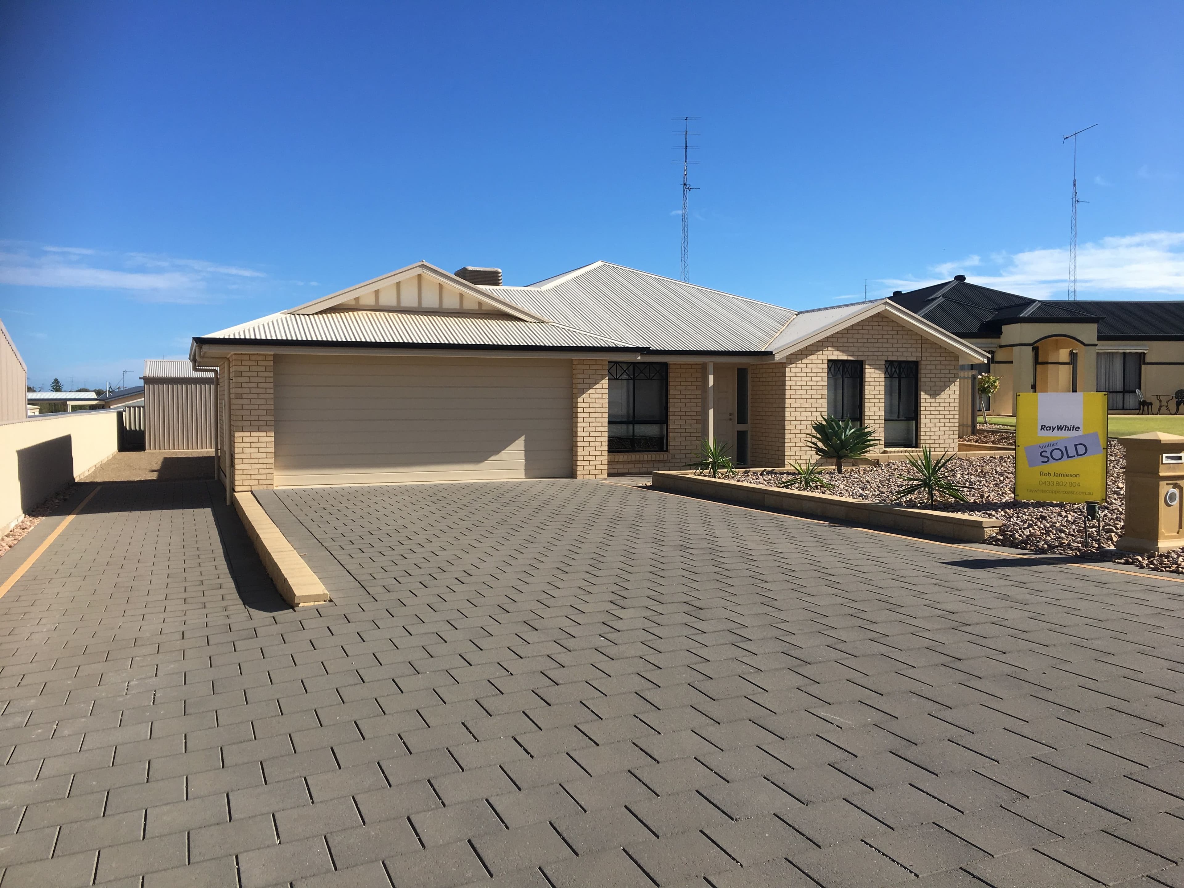 2 Finlay Court, Moonta Bay SA 5558, Moonta Bay - Image 1