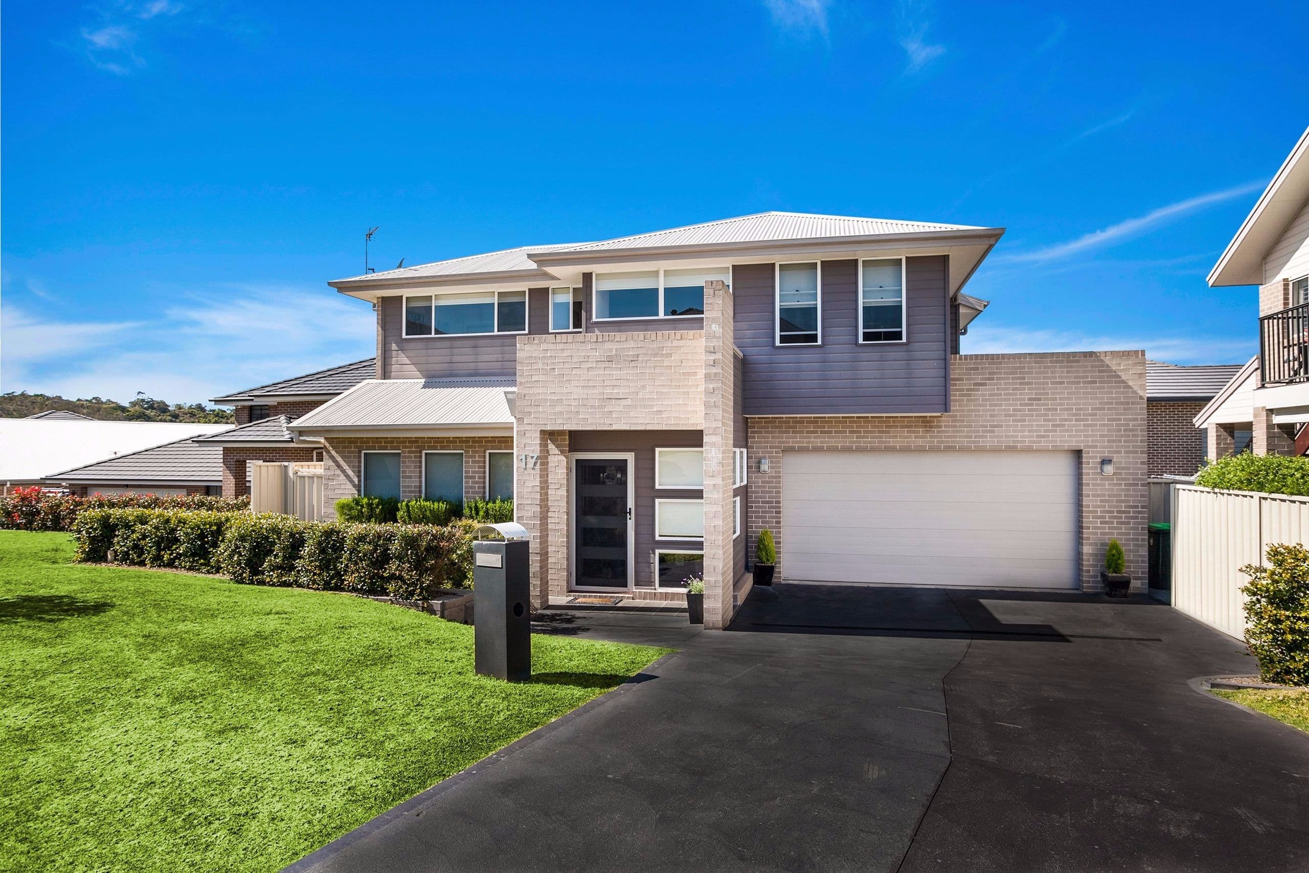 17 Troon Avenue, Shell Cove - Image 1