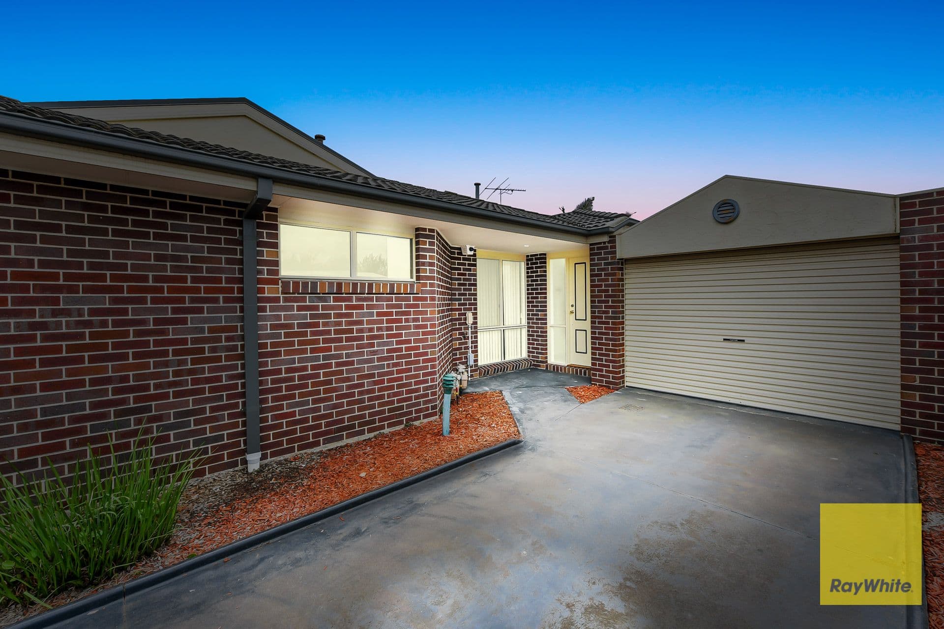 17 Burrows Avenue, Dandenong VIC 3175, Dandenong - Image 1
