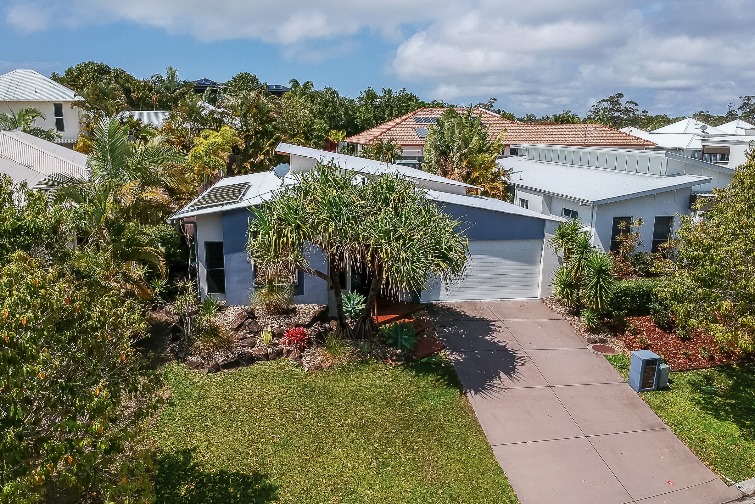 32 Crestview Drive, Peregian Springs, Peregian Springs - Image 1