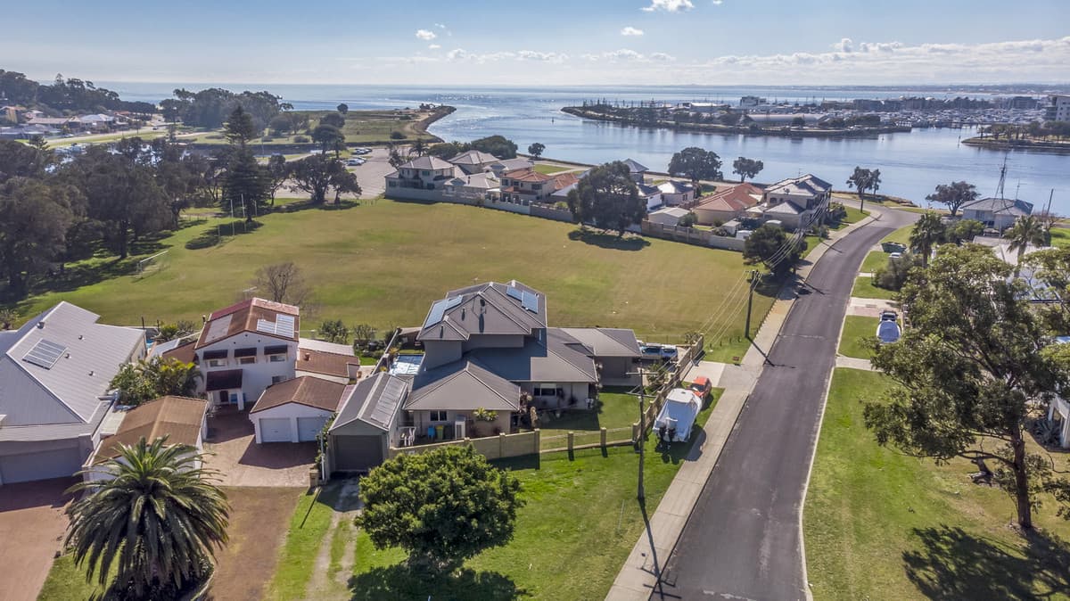 42 Leighton Road East, Halls Head, WA, Halls Head - Image 1