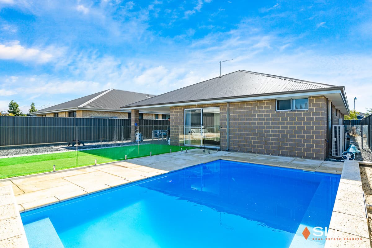 21 Azolla Street, Banksia Grove, WA, Banksia Grove - Image 1