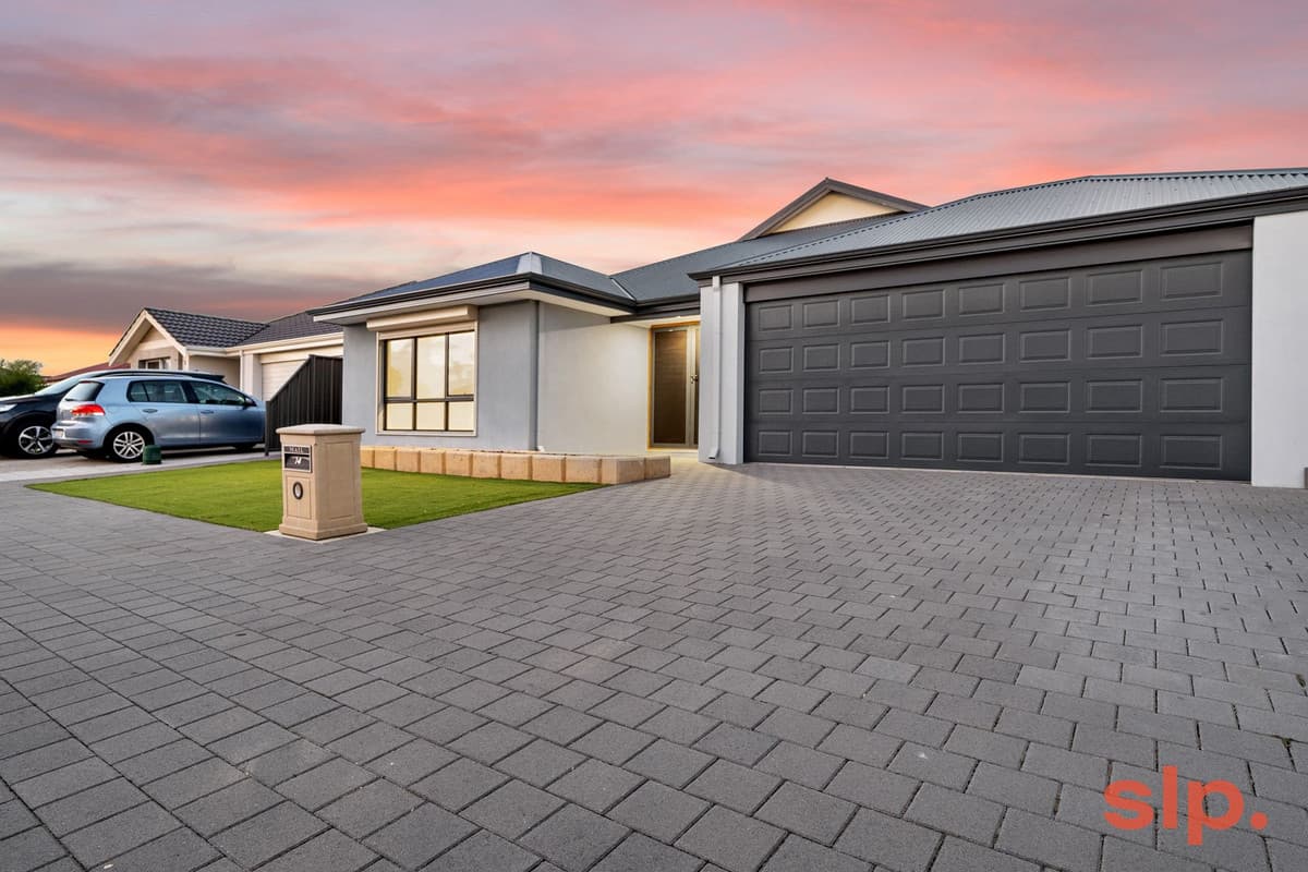 14 Azolla Street, Banksia Grove, WA, Banksia Grove - Image 1