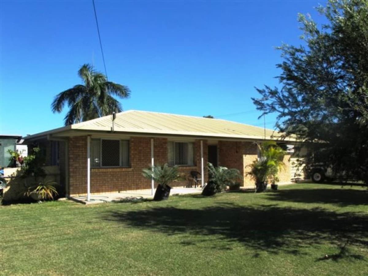 346 Farm Street, NORMAN GARDENS QLD, Norman Gardens - Image 1