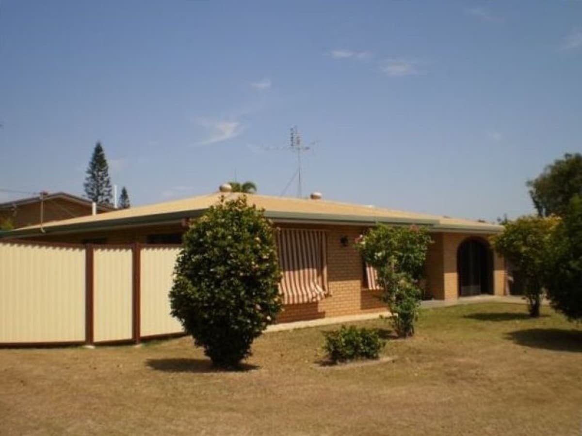 1 Lambourne Avenue, Norman Gardens QLD, Norman Gardens - Image 1