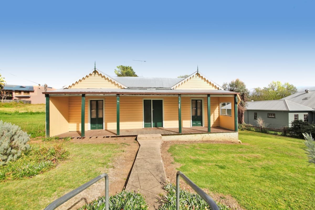 191 Menangle Street, PICTON, Picton - Image 1