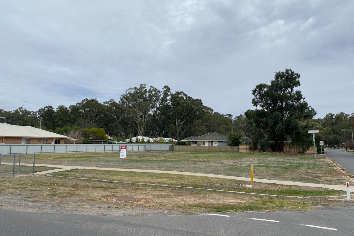 8 Lyle Street, Warracknabeal, VIC, 3393, Warracknabeal - Image 1
