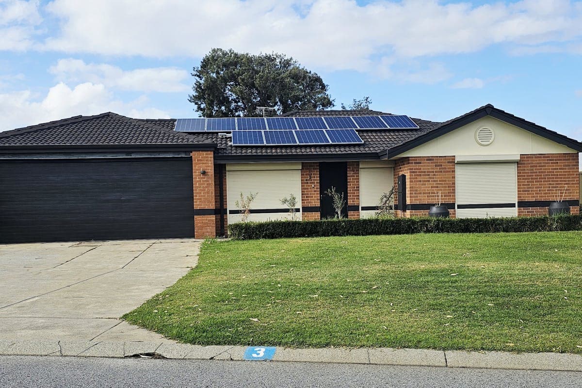 3 Carmody Road, Waikiki - Image 1