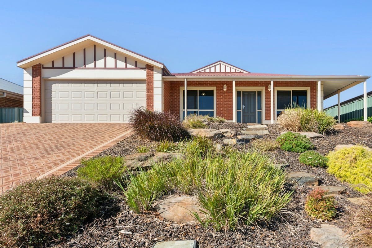 18 McEwen Drive, Loxton, SA, 5333, Loxton - Image 1