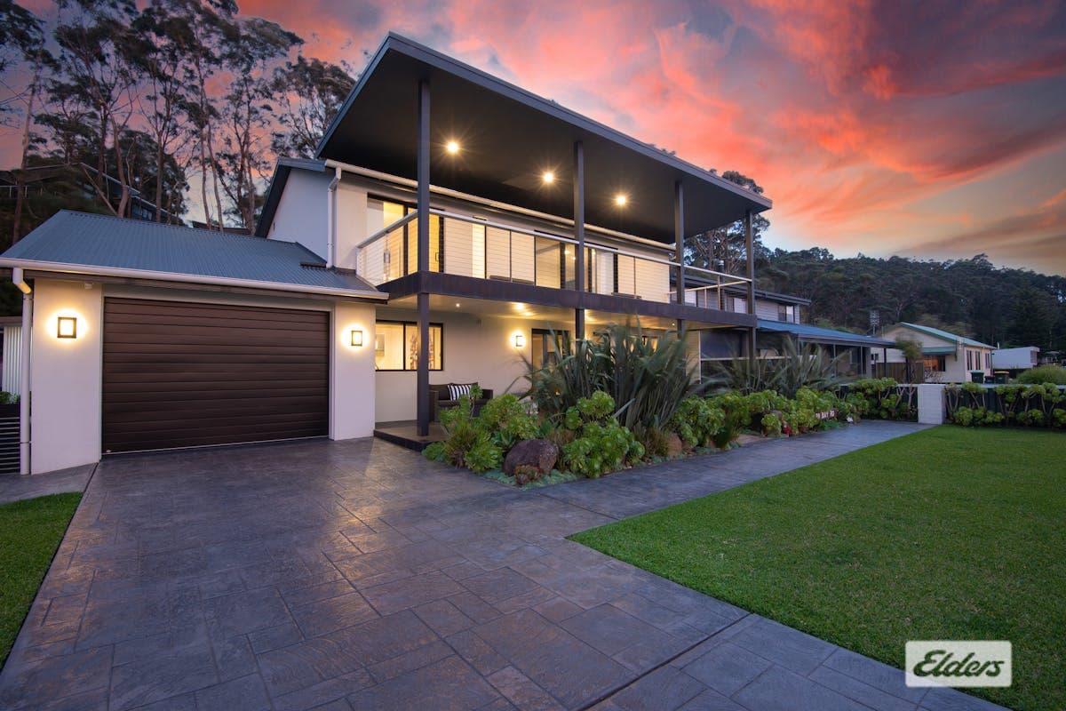 28 Bay Road, Long Beach - Image 1