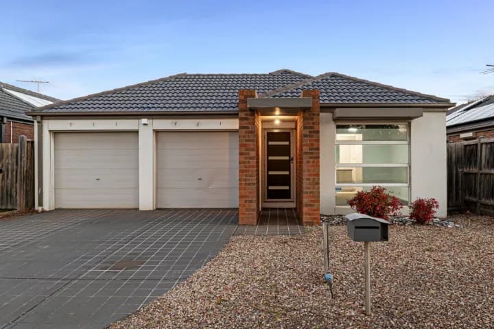 21 Farfalla Way, Tarneit - Image 1