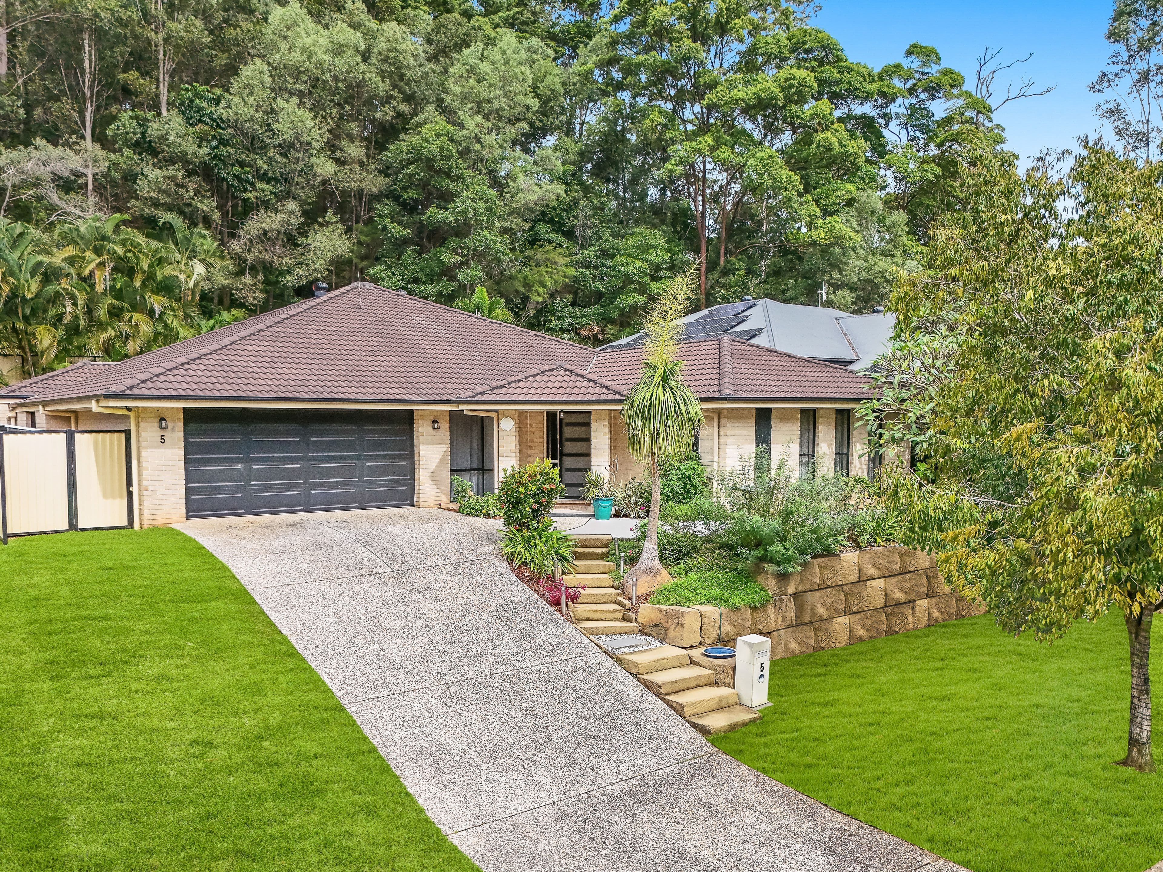 5 Lowe Court, Maudsland QLD 4210, Maudsland - Image 1