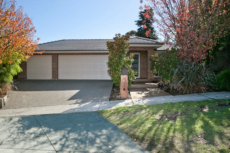 3 Dunmore Close, Langwarrin VIC 3910, Langwarrin - Image 1