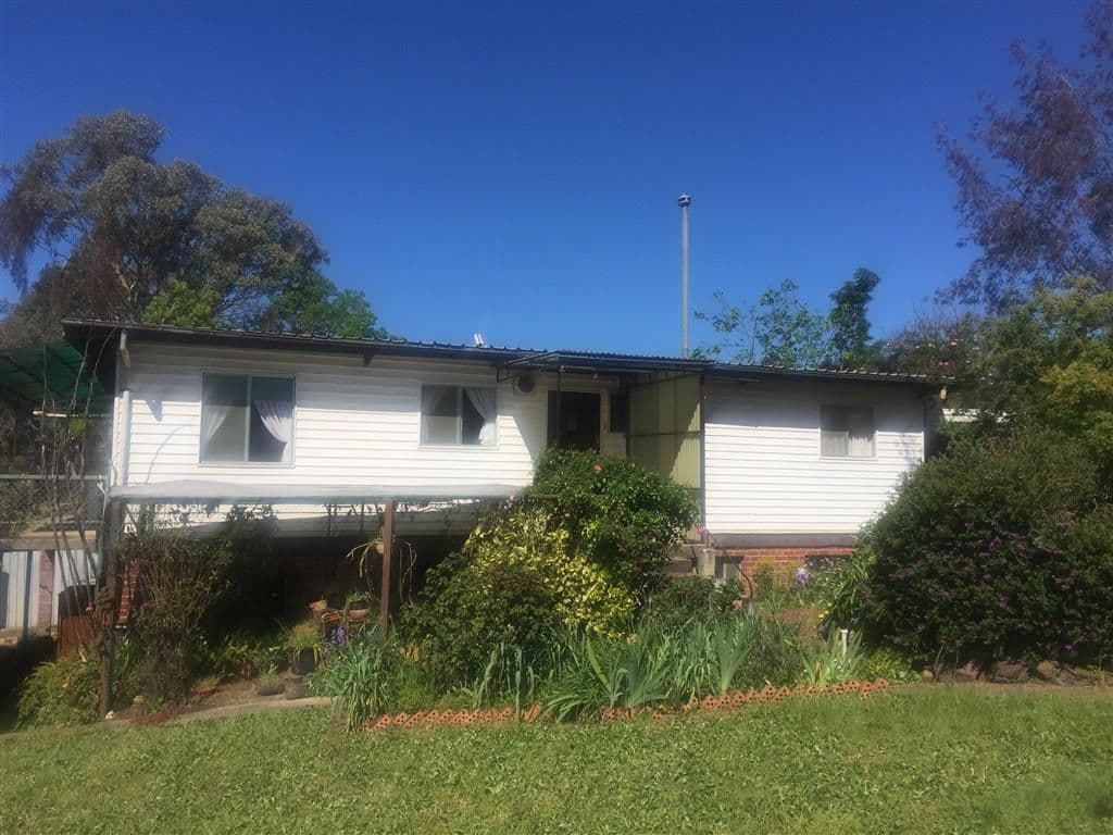 6 Shelley Street, Tumut - Image 1