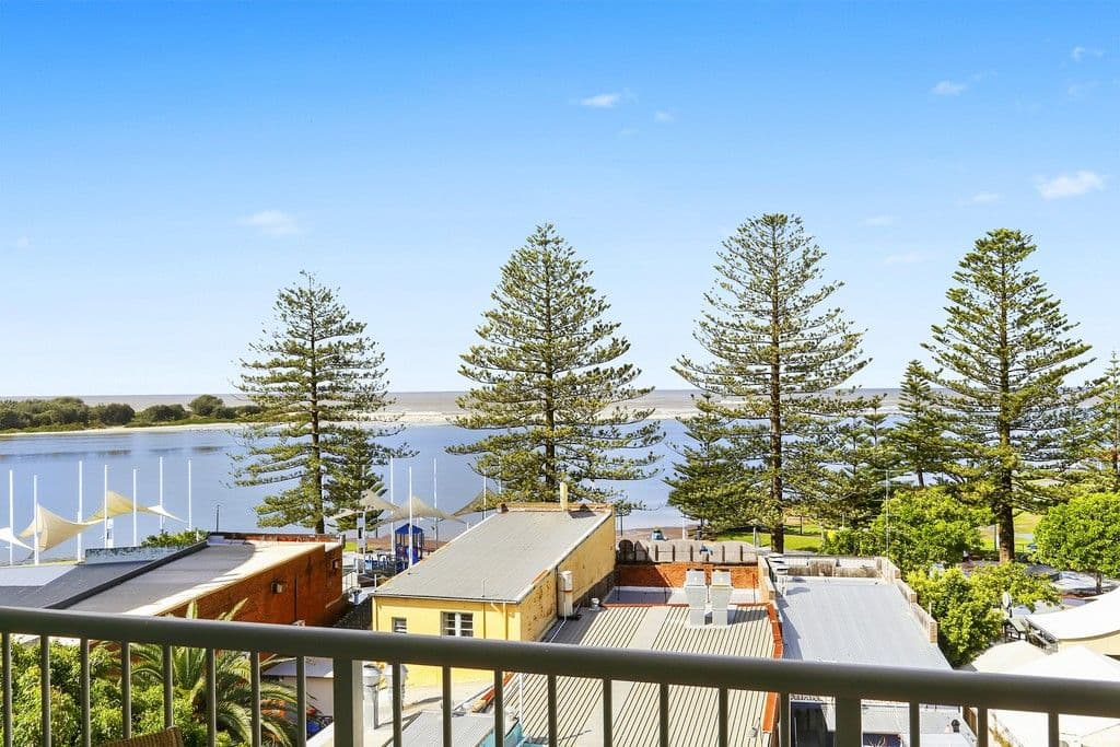 18 Coral Street, The Entrance NSW 2261, The Entrance - Image 1