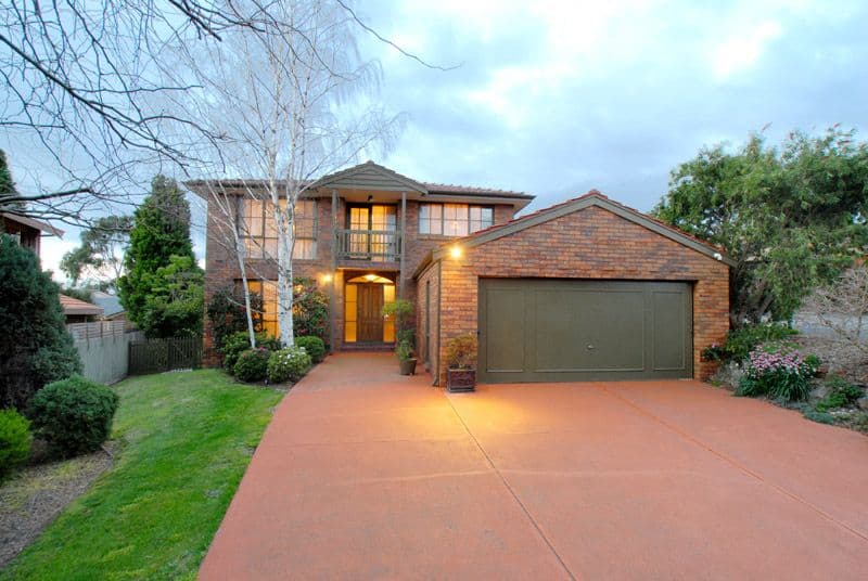 6 Thorncombe Walk, DONCASTER EAST VIC 3109, Doncaster East - Image 1