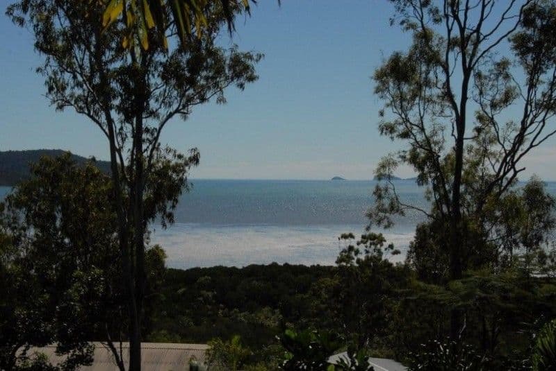 5 Dixon Place, CANNONVALE QLD 4802, Cannonvale - Image 1