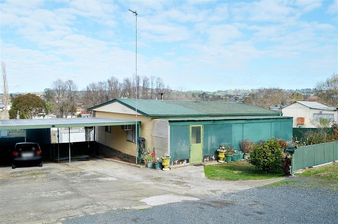 8 Bleak Street, Adelong - Image 1
