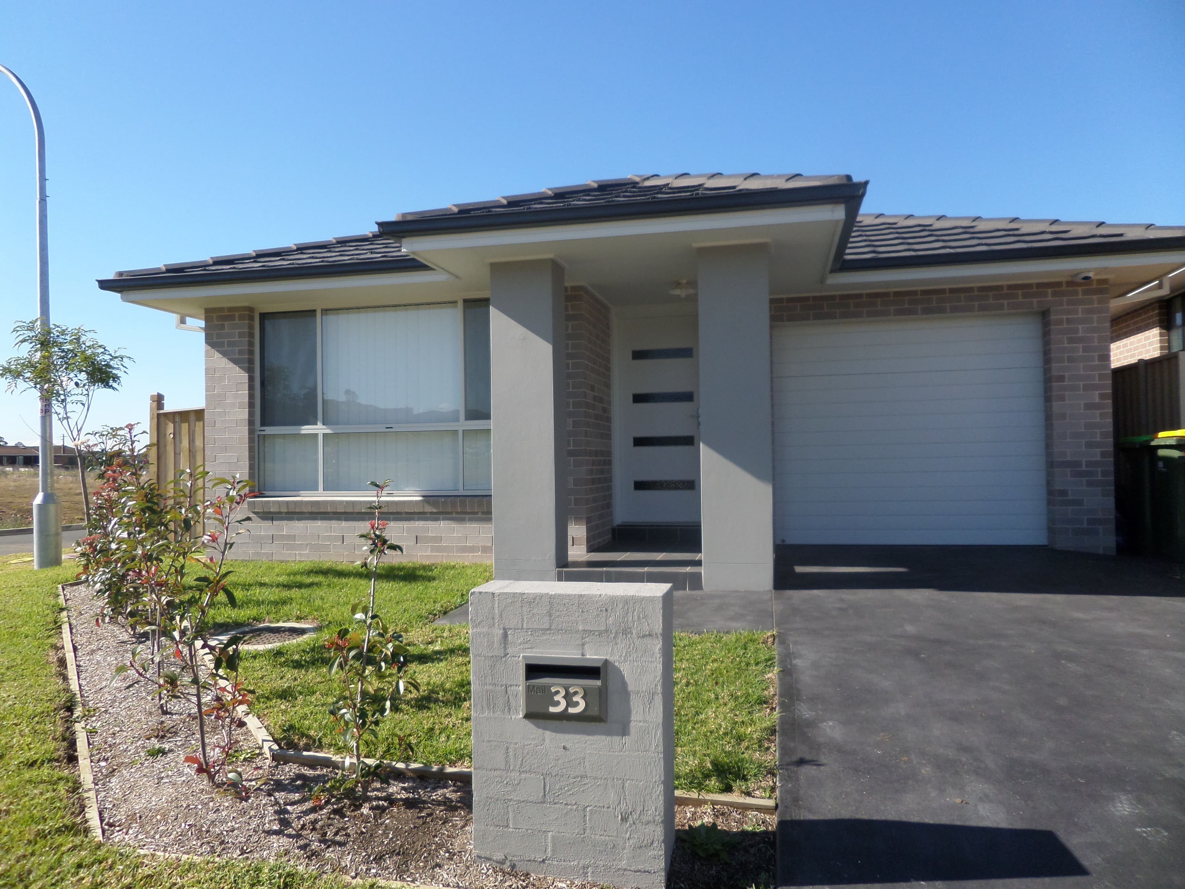 33 Follet Avenue, Middleton Grange - Image 1