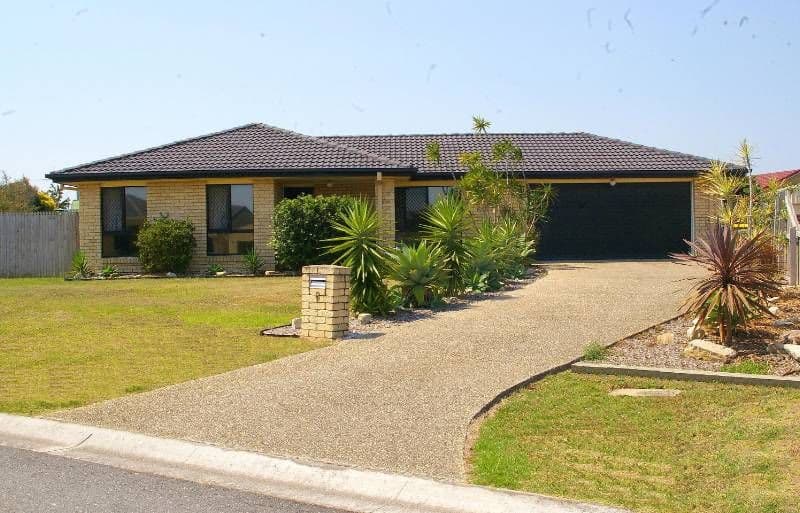8 Cairns Crescent, DECEPTION BAY QLD 4508, Deception Bay - Image 1