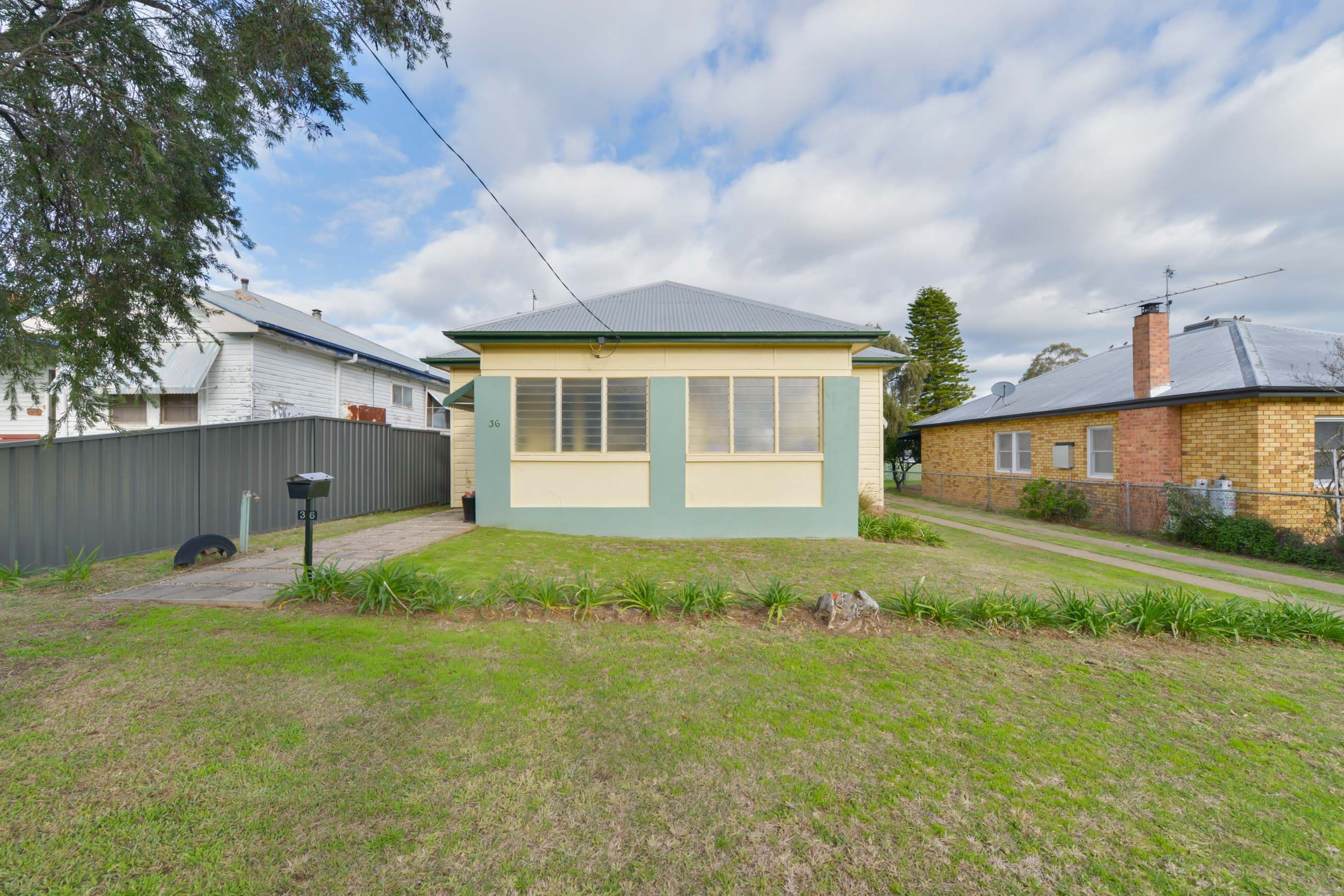 36 Mathews Street, Tamworth NSW 2340, Tamworth - Image 1