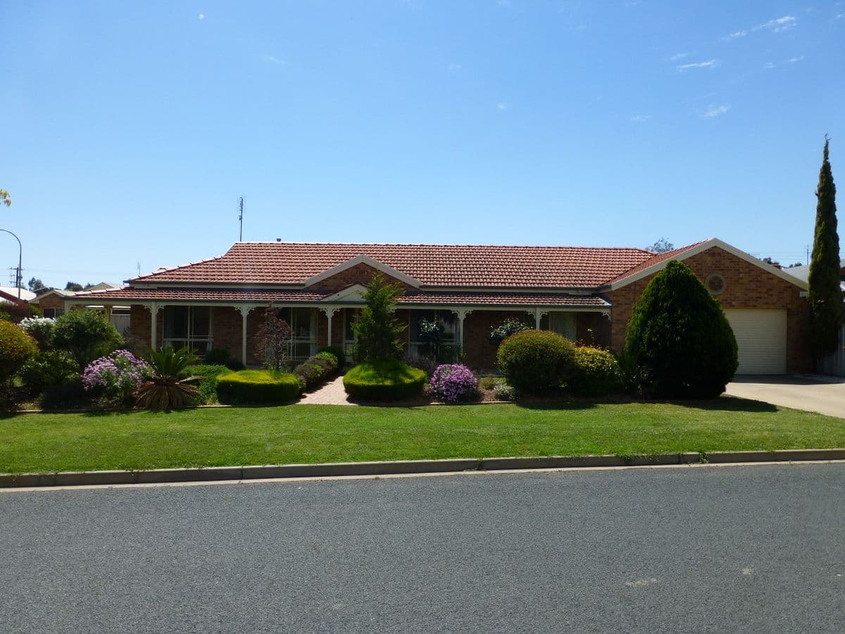 46 Lawson Drive, MOAMA NSW 2731, Moama - Image 1