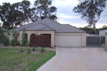 6 Moore Court, WAHGUNYAH VIC 3687, Wahgunyah - Image 1