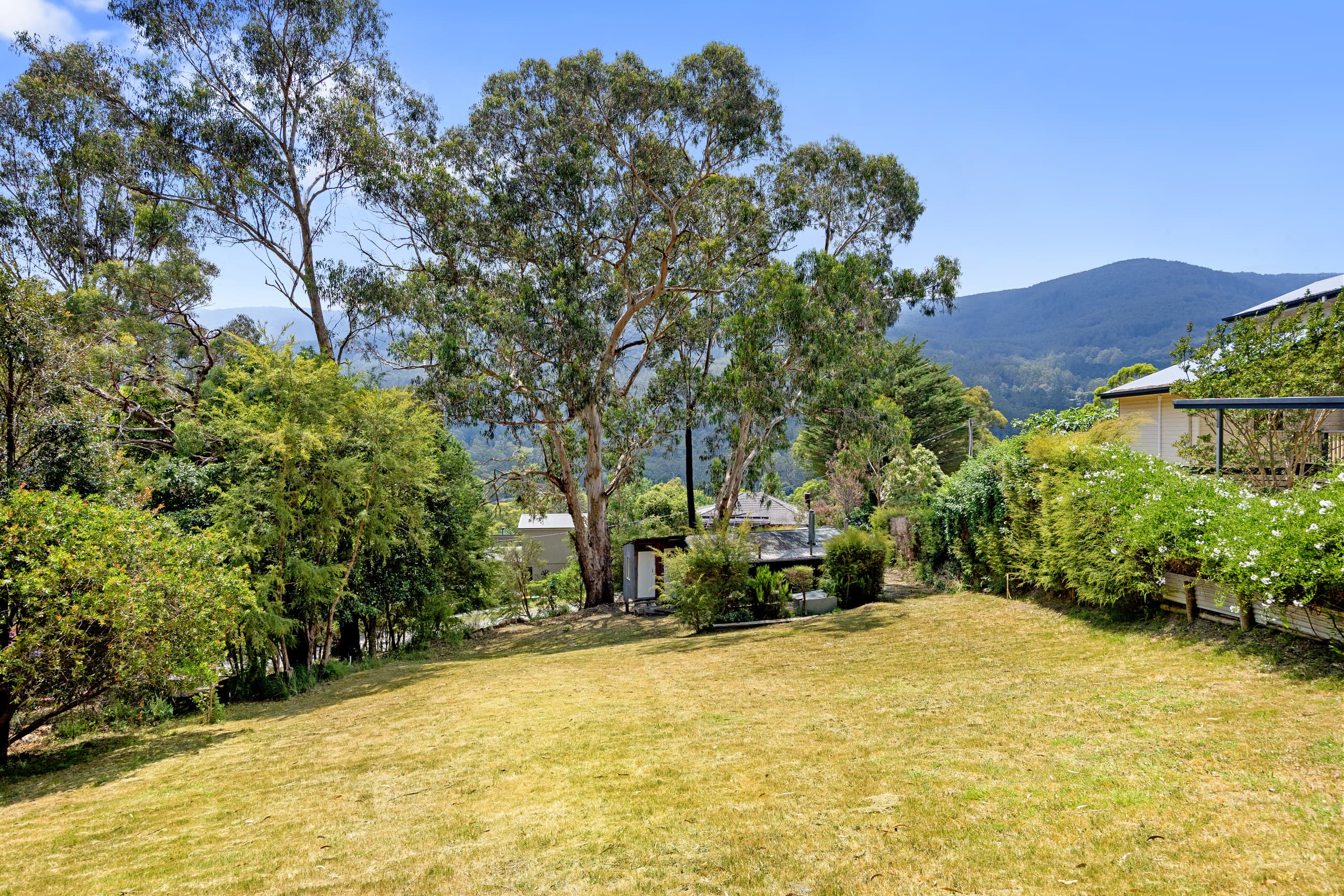 4 Redcliffs Avenue, WARBURTON, Warburton - Image 1
