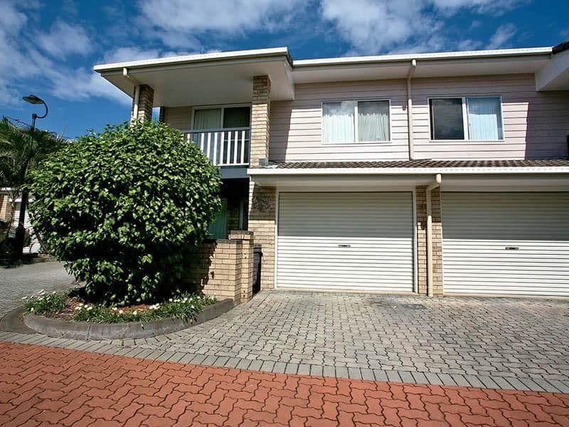 16 ARCADIA Street, EIGHT MILE PLAINS QLD 4113, Eight Mile Plains - Image 1