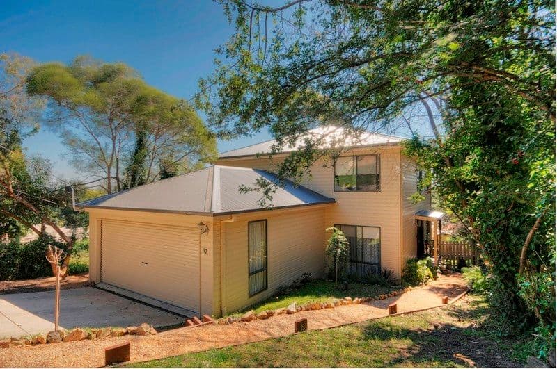 17 BASTOW Road, LILYDALE VIC 3140, Lilydale - Image 1