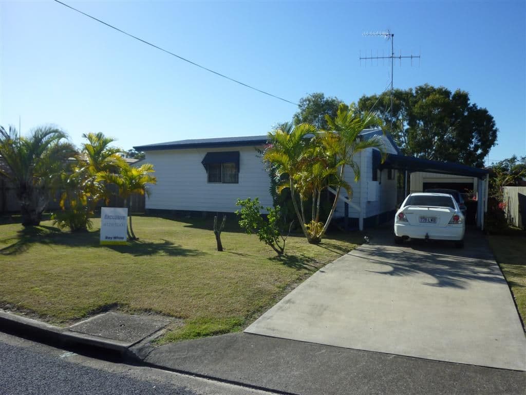 12 Holiday Parade, SCARNESS QLD 4655, Scarness - Image 1