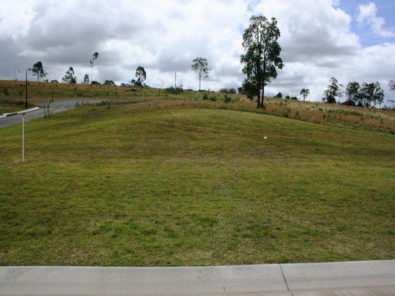 7 Golf Links Circle, GYMPIE QLD 4570, Gympie - Image 1