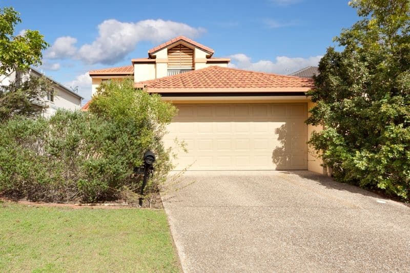 8 Noelene Lane, ARUNDEL QLD 4214, Arundel - Image 1
