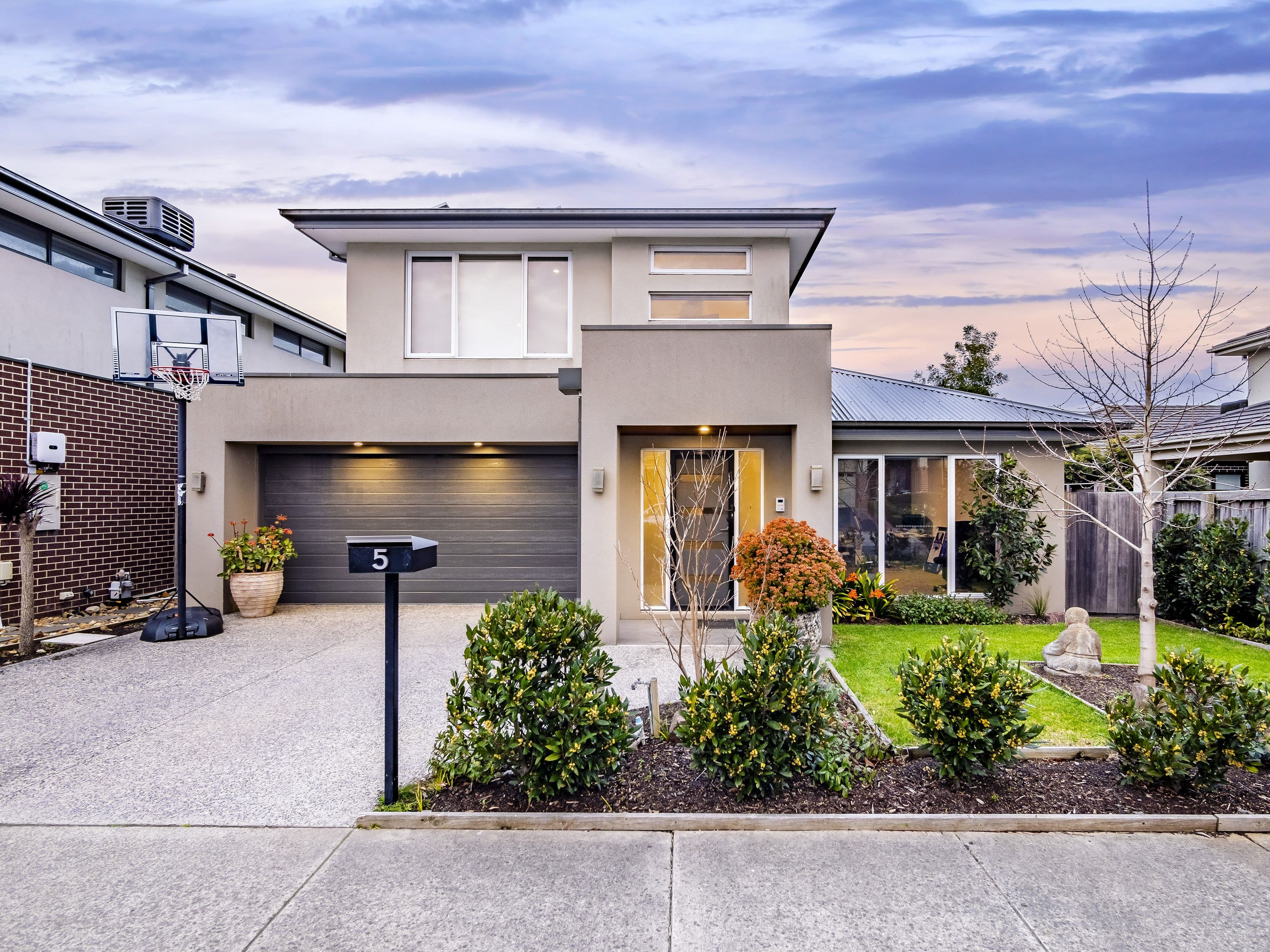 5 Clovelly Way, Officer VIC 3809, Officer - Image 1