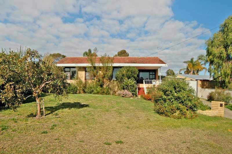 37 Roxwell Way, GIRRAWHEEN WA 6064, Girrawheen - Image 1