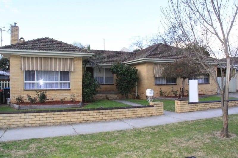 10 Cahill Street, WHITE HILLS VIC 3550, White Hills - Image 1