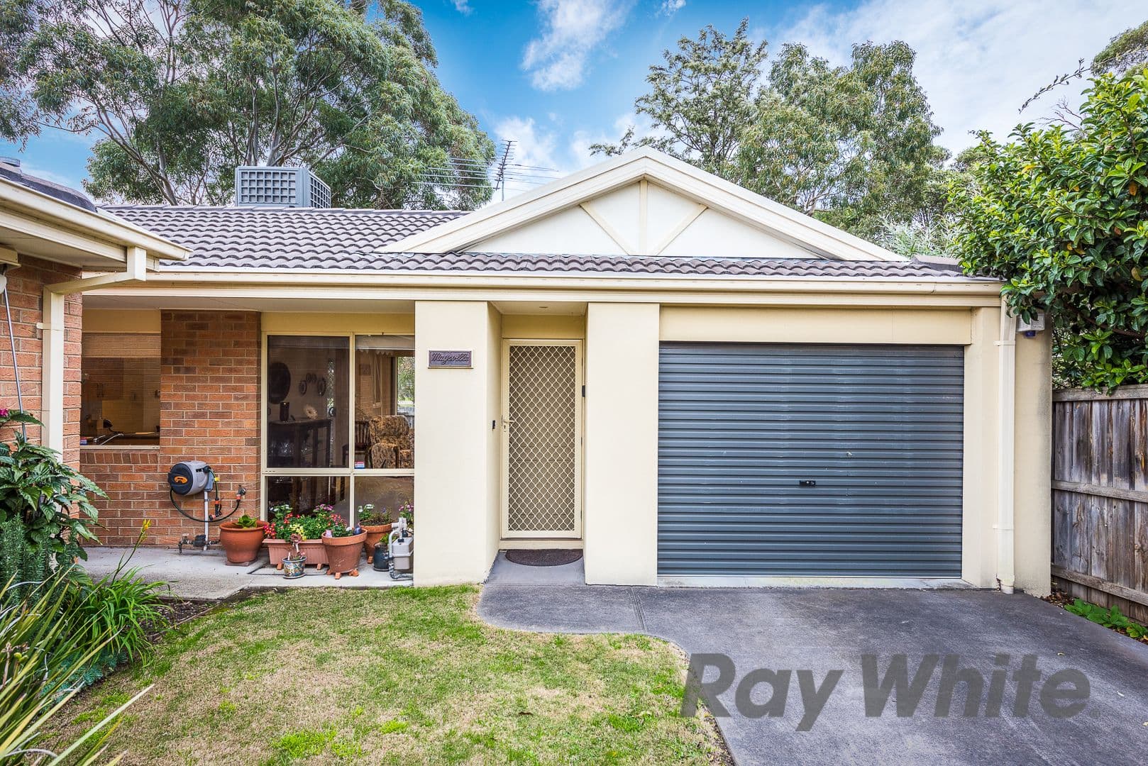 17 Mansfield Street, Berwick VIC 3806, Berwick - Image 1