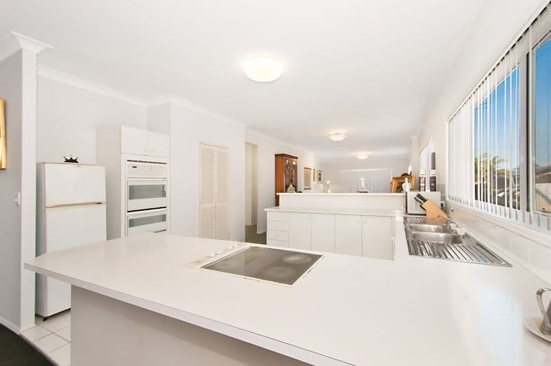 32 Petrel Avenue, MERMAID BEACH QLD 4218, Mermaid Beach - Image 1