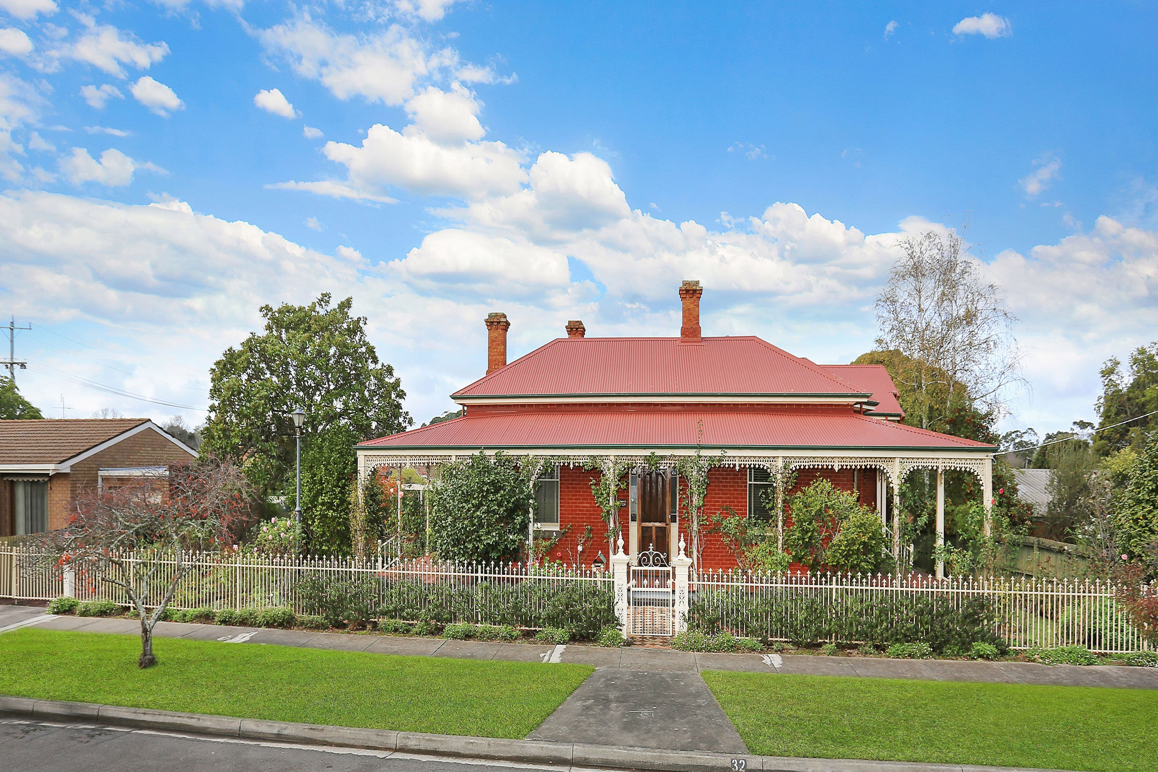32 Chaucer Street, Hamilton VIC 3300, Hamilton - Image 1