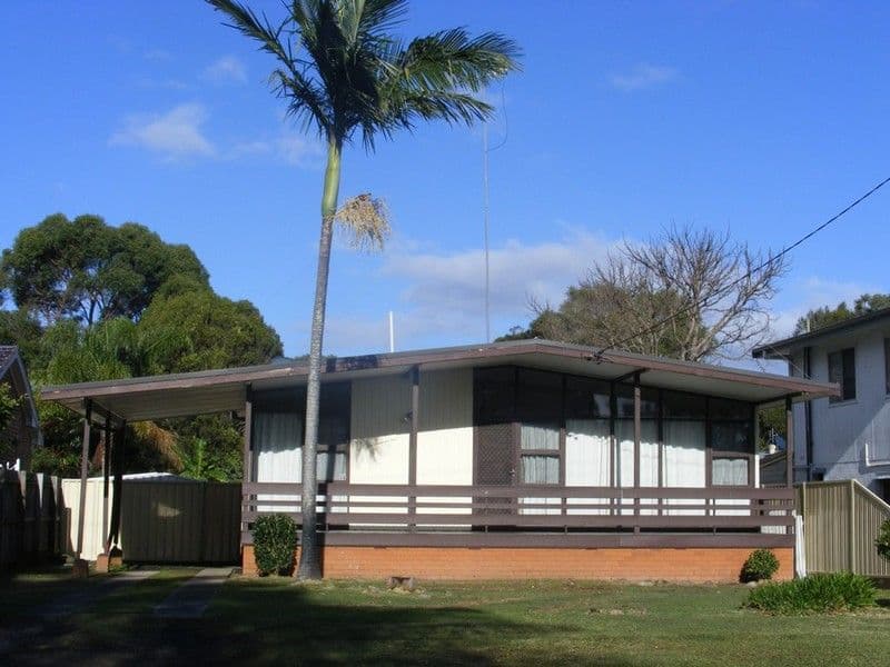20 Hinemoa Avenue, KILLARNEY VALE NSW 2261, Killarney Vale - Image 1