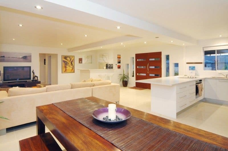2 Eucalypt Street, PALM BEACH QLD 4221, Palm Beach - Image 1