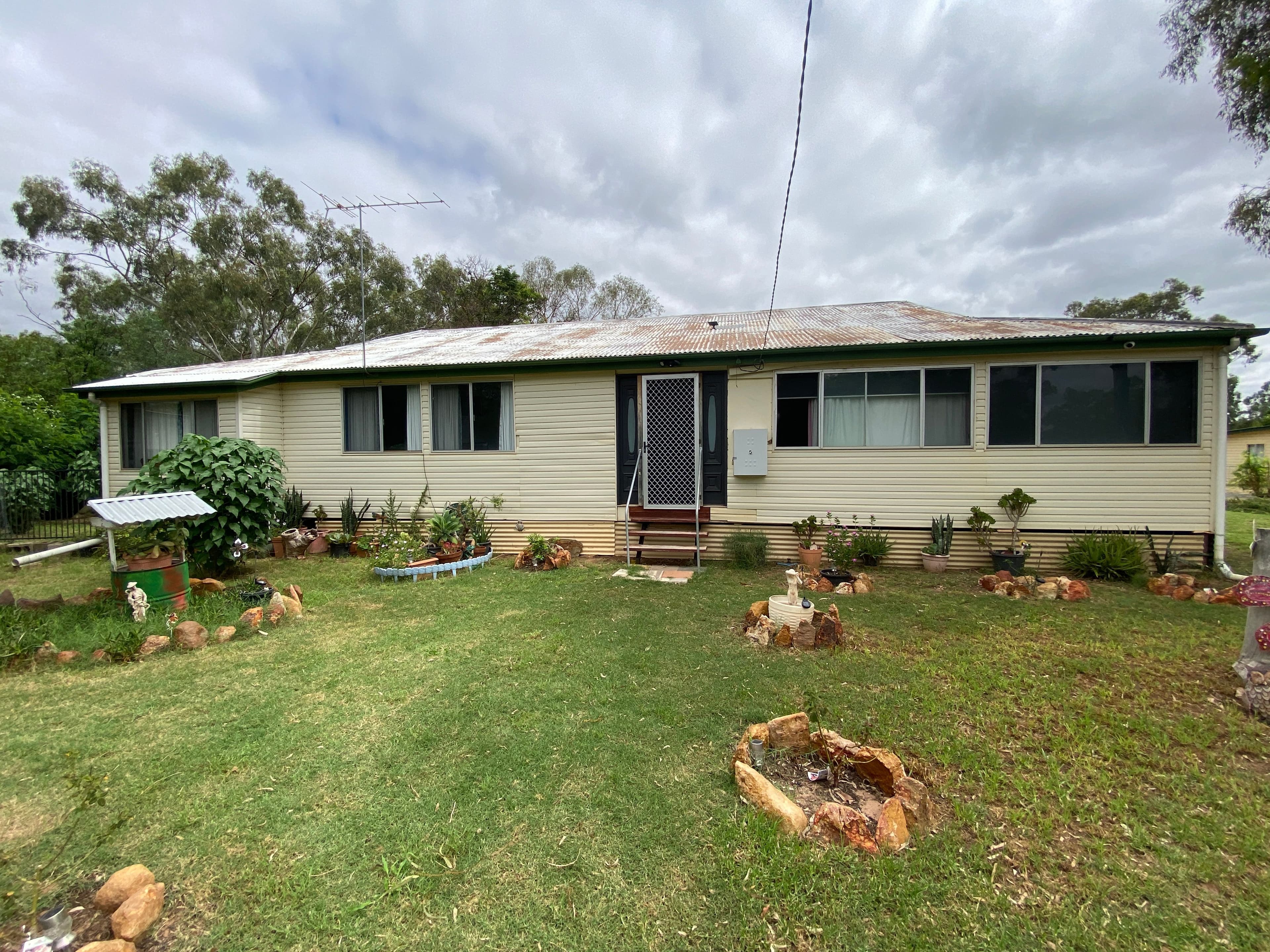 5 Carter Street, Charleville QLD 4470, Charleville - Image 1