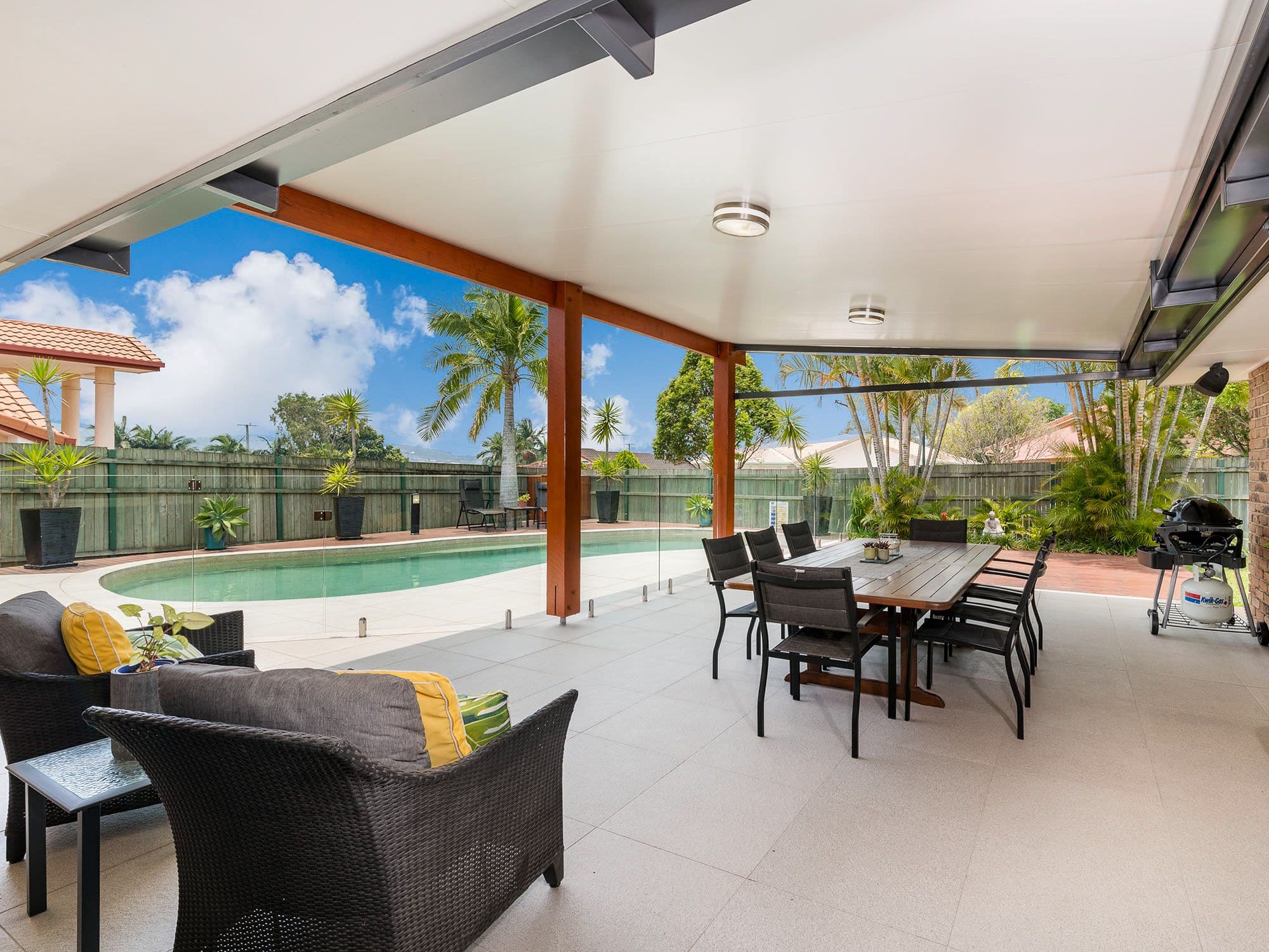 16 Regency Place, Carindale QLD 4152, Carindale - Image 1