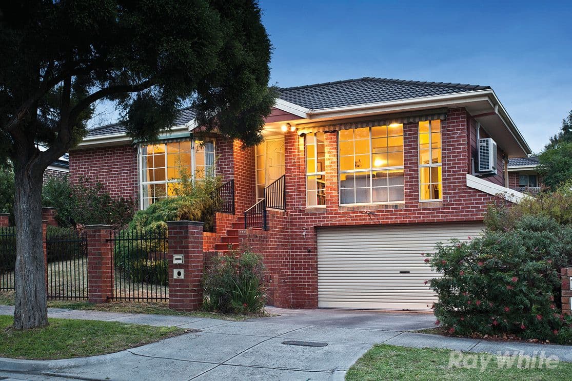 11 Rolls Court, GLEN WAVERLEY VIC 3150, Glen Waverley - Image 1