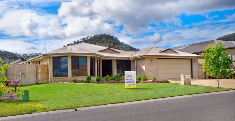 9 Reddy Drive, NORMAN GARDENS QLD 4701, Norman Gardens - Image 1