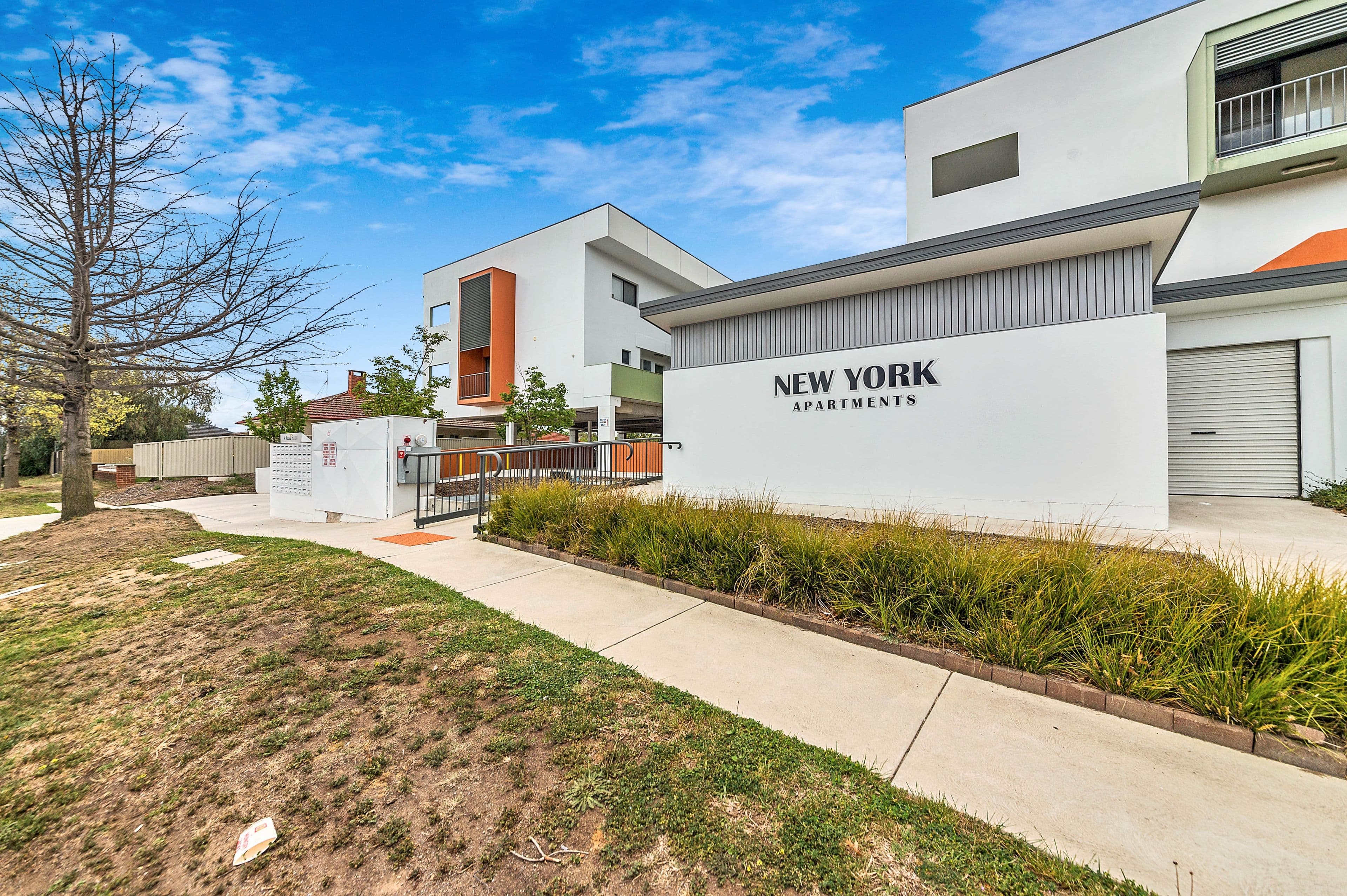 4 Ross Road, Queanbeyan NSW 2620, Queanbeyan - Image 1