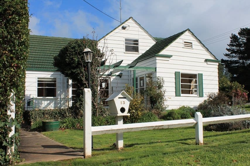 13 Elva Avenue, HAMILTON VIC 3300, Hamilton - Image 1