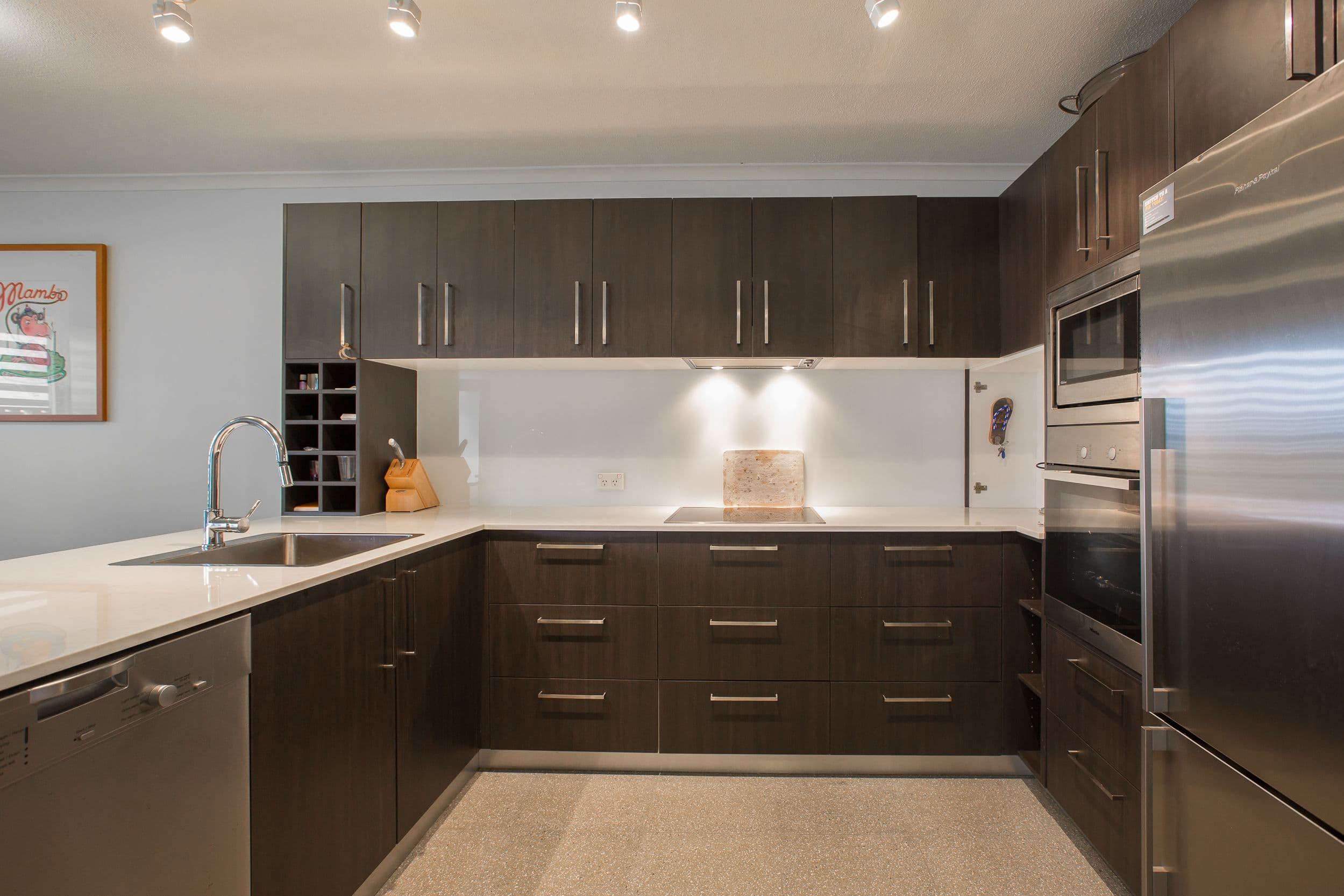 7 View Avenue, Surfers Paradise QLD 4217, Surfers Paradise - Image 1